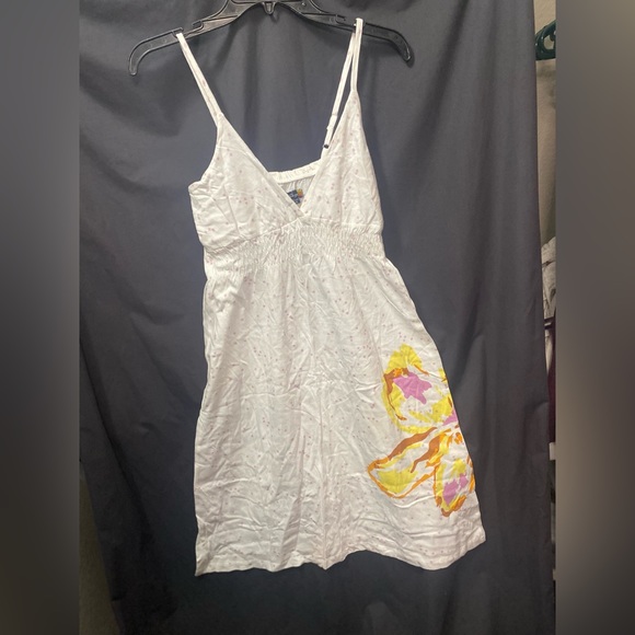 Dresses & Skirts - NWT White Adjustable Spaghetti Strap Dress w/ Purple Polka Dots